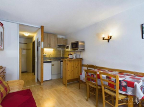 Studio cosy avec balcon, à 50m des pistes, 4 pers, au pied des commerces - FR-1-398-628